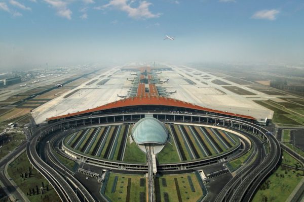 Beijings internationella flygplats 'Capital International Airport'. Världens andra mest trafikerade flygplats.